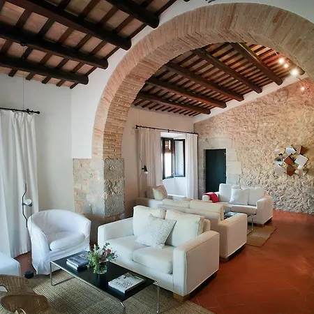 Mas Falgarona Boutique & Otel Avinyonet de Puigventós