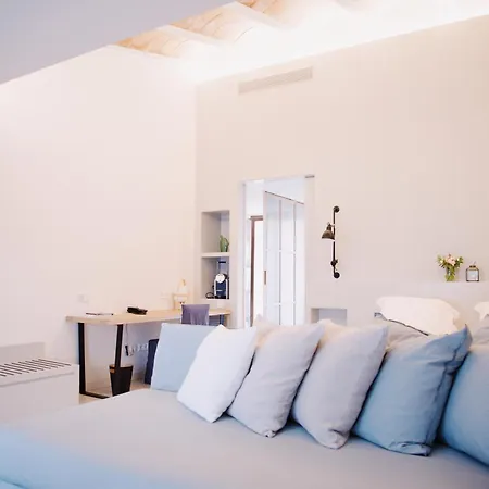 Mas Falgarona Boutique & Otel Avinyonet de Puigventós